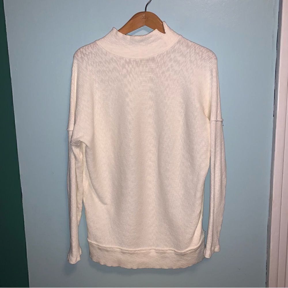 We The Free White Sweater Small